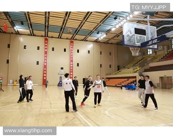 由于有你，赛事更美！他们是百队杯篮球赛的幕后英雄